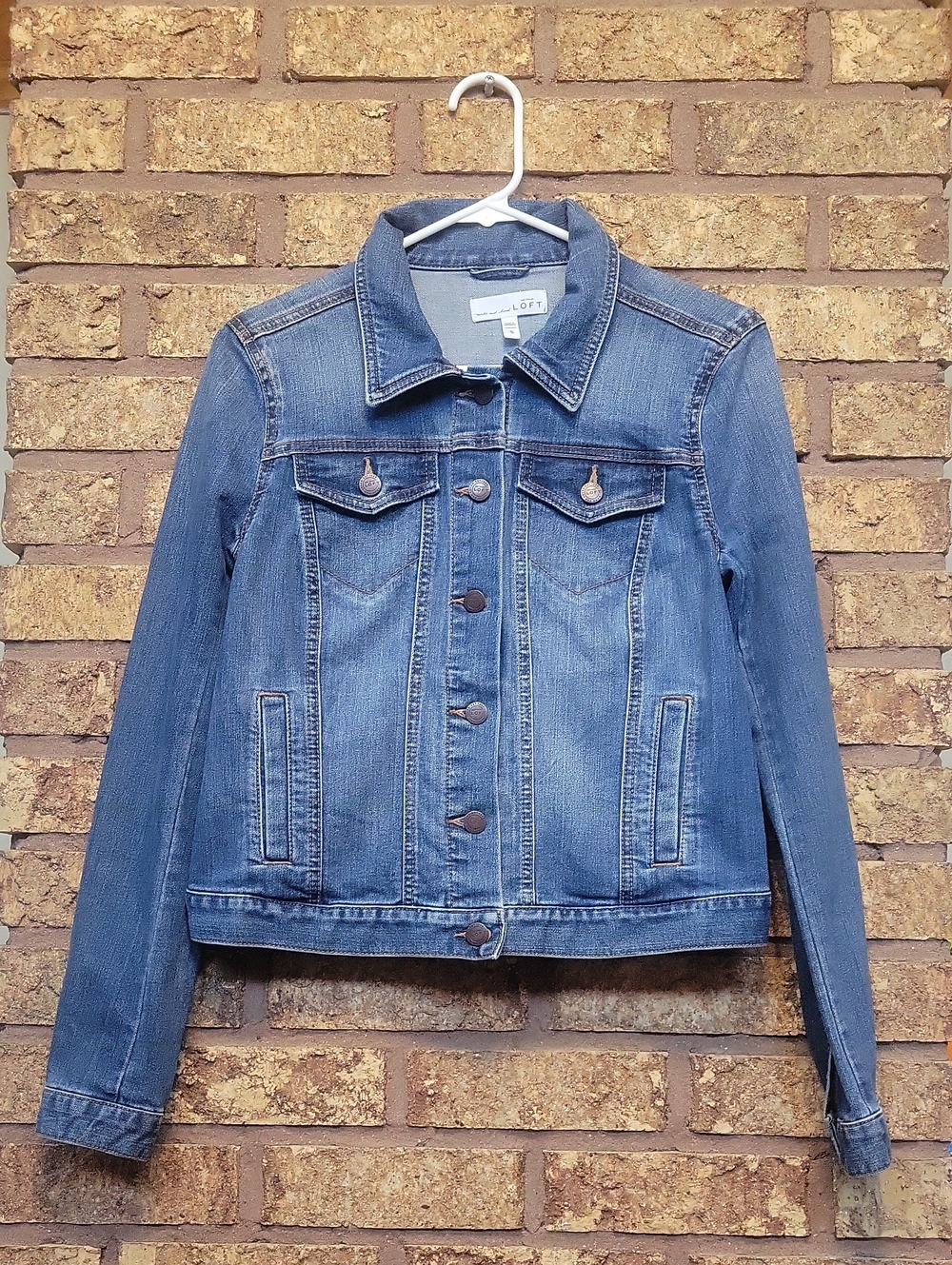 LOFT Denim Jean Jacket Classic Trucker Cotton Blend Stretch Size Small Like New